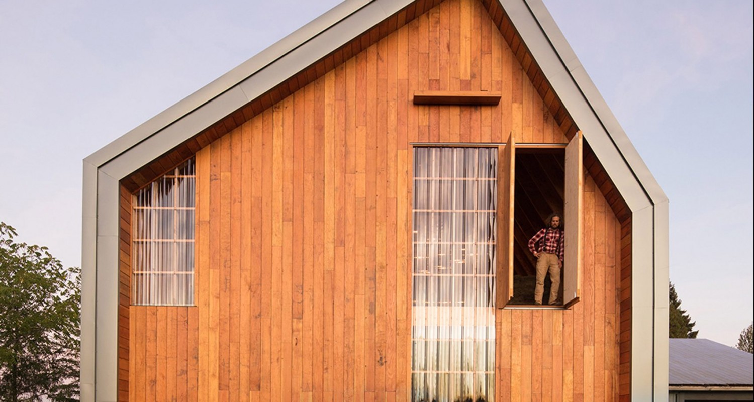 Swallowfield Barn by MOTIV Architects